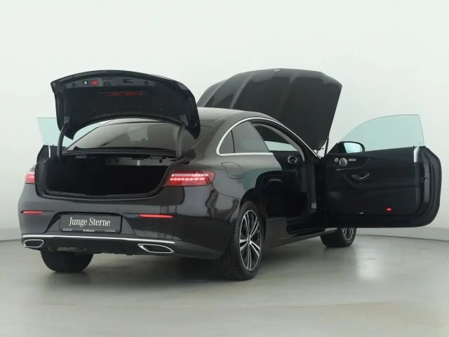 Mercedes-Benz E 400 4MATIC Coupé E 400 d
