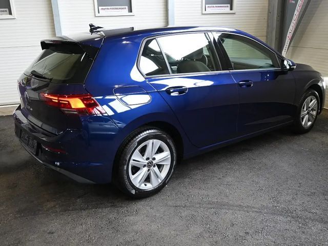 Volkswagen Golf DSG Life