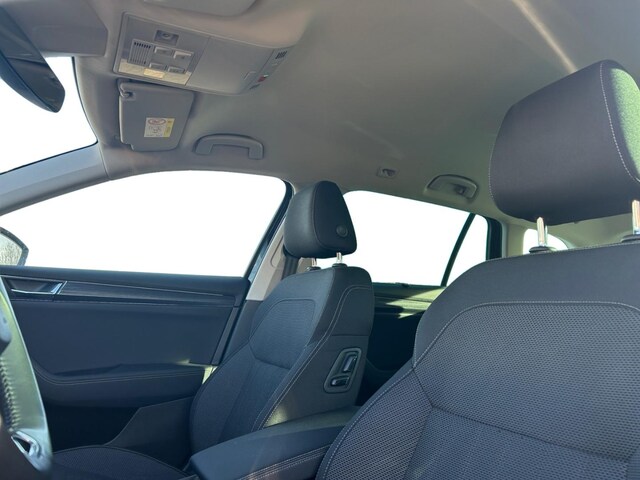 Skoda Superb 2.0 TDI Combi Style Style