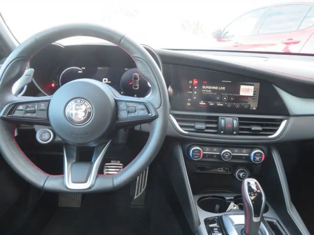 Alfa Romeo Giulia Q4