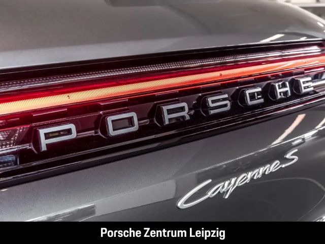Porsche Cayenne S
