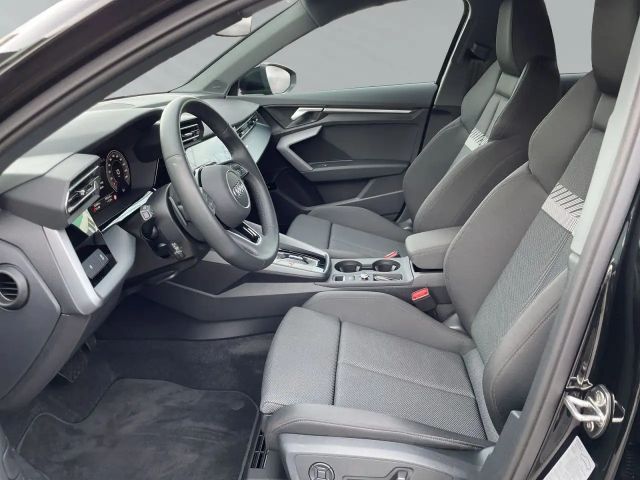 Audi A3 35 TFSI S-Line Sedan Sportback