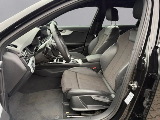 Audi A4 35 TDI Avant S-Line S-Tronic Sedan