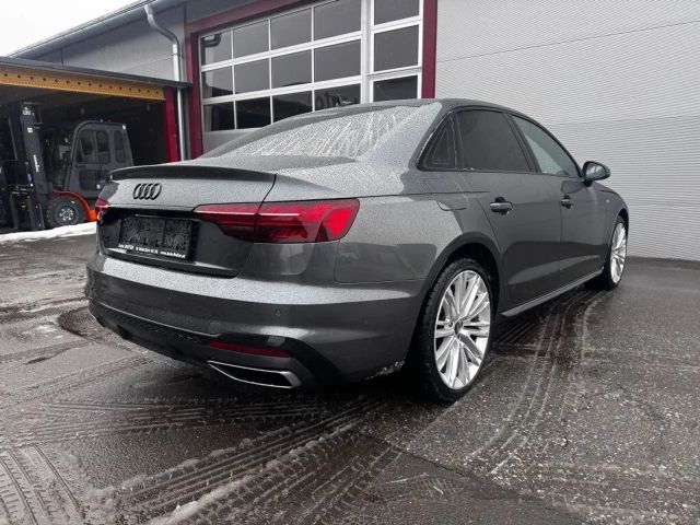 Audi A4 35 TFSI S-Line S-Tronic Sedan