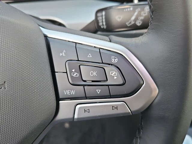 Volkswagen Golf 1.5 TSI Golf VIII