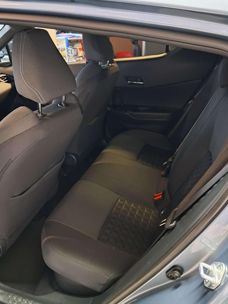 Toyota C-HR Hybride Team D