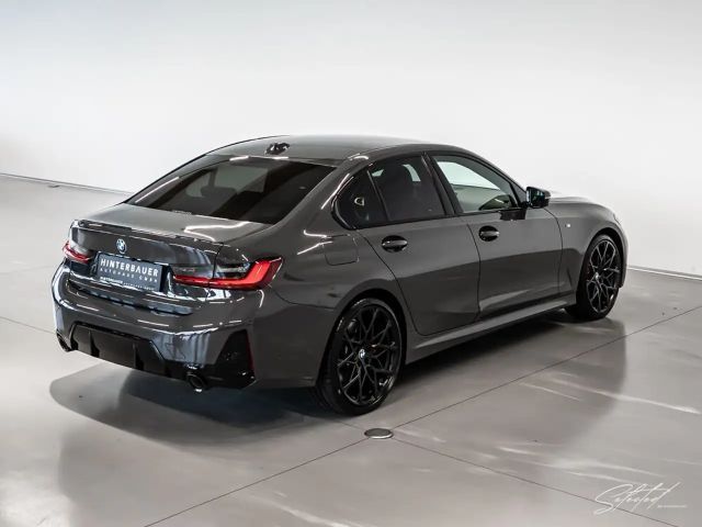BMW 330 330i M-Sport Sedan xDrive