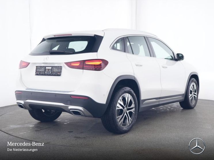 Mercedes-Benz GLA 180 Progressive