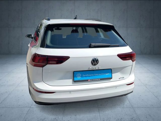 Volkswagen Golf 1.5 TSI DSG Life Variant