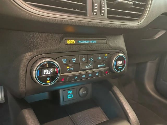 Ford Focus EcoBoost ST Line Style