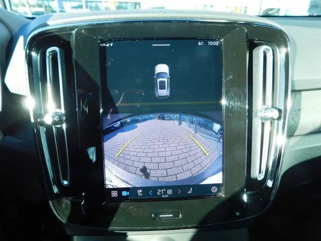 Volvo XC40 AWD Plus Recharge Twin Engine