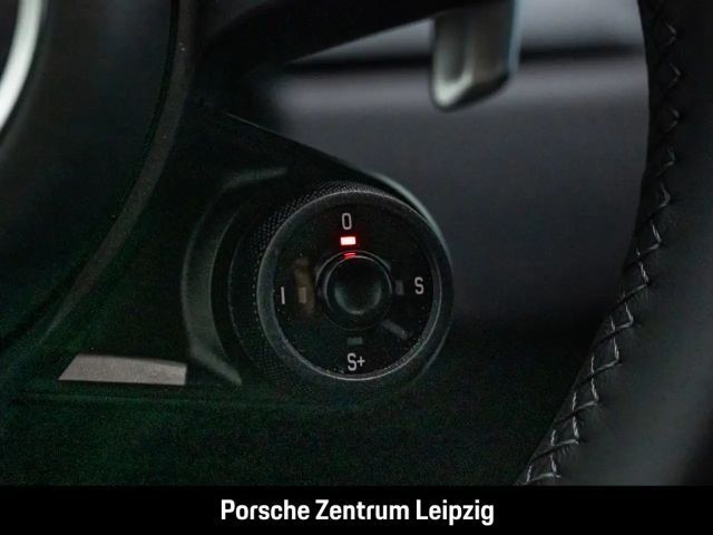 Porsche Boxster 4 GTS