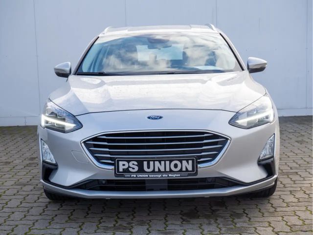 Ford Focus C & C 1.0L 125PS PDC KAMERA NAVI LED