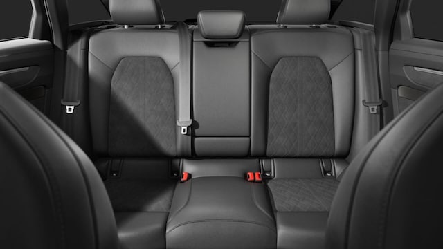 Audi A6 Avant Quattro S-Tronic