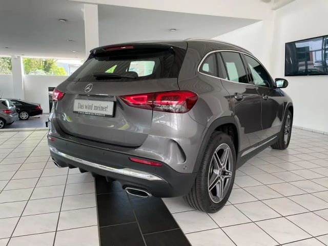 Mercedes-Benz GLA 200 S-Sitz KAM PDC SpurH Navi AUT Virtual