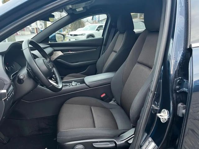 Mazda 3 Exclusive-line