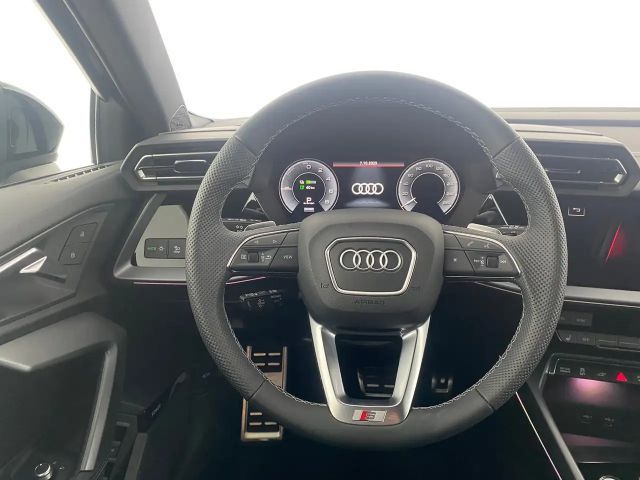 Audi A3 45 TFSI Hybride S-Line Sedan
