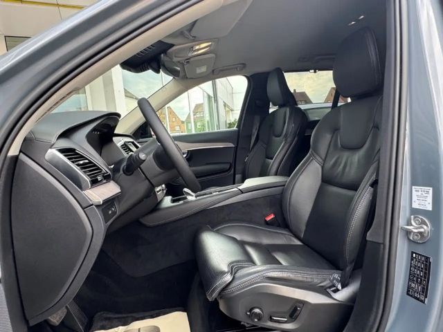Volvo XC90 Dark T8