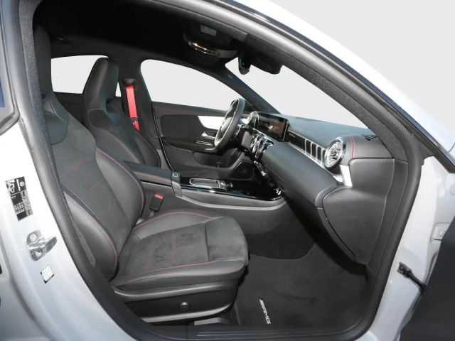 Mercedes-Benz CLA 35 AMG 4MATIC AMG Line Coupé