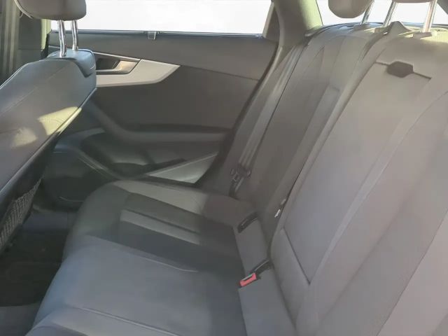 Audi A4 40 TDI Quattro S-Line S-Tronic