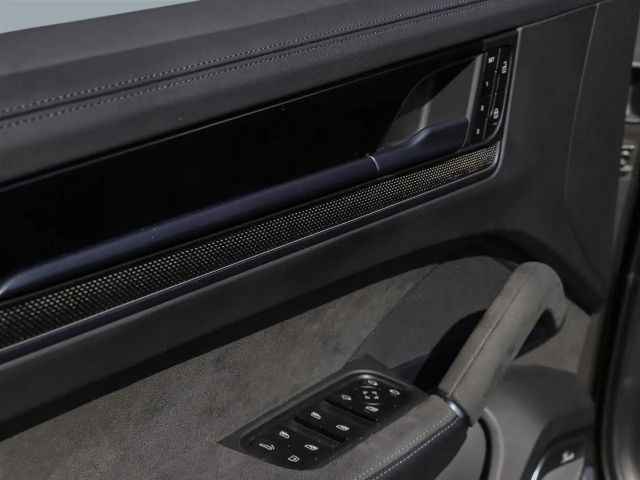 Porsche Cayenne Coupé E-Hybrid Turbo