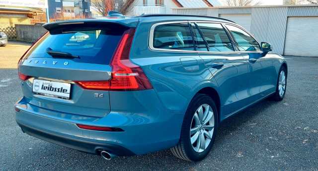 Volvo V60 Momentum