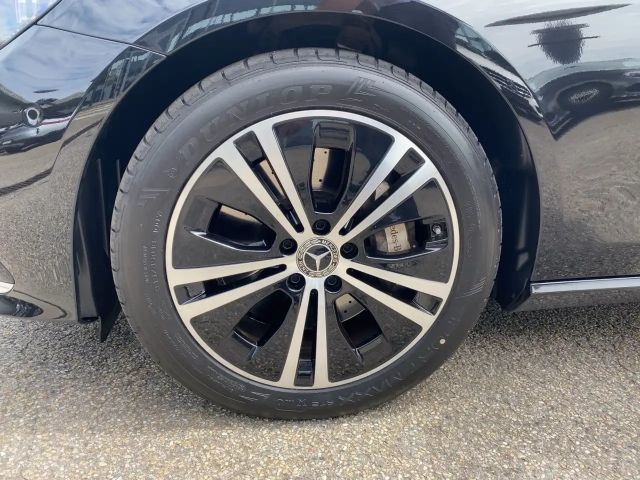 Mercedes-Benz E 400 4MATIC E 400 d Sedan