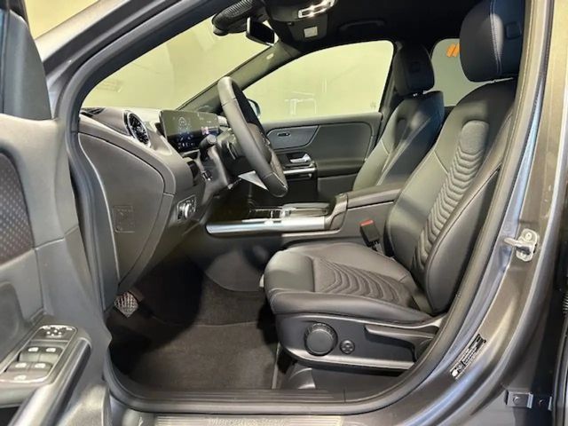 Mercedes-Benz GLA 200 Progressive