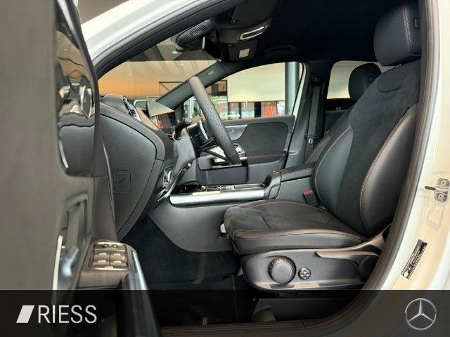 Mercedes-Benz GLA 220 4MATIC AMG Line GLA 220 d