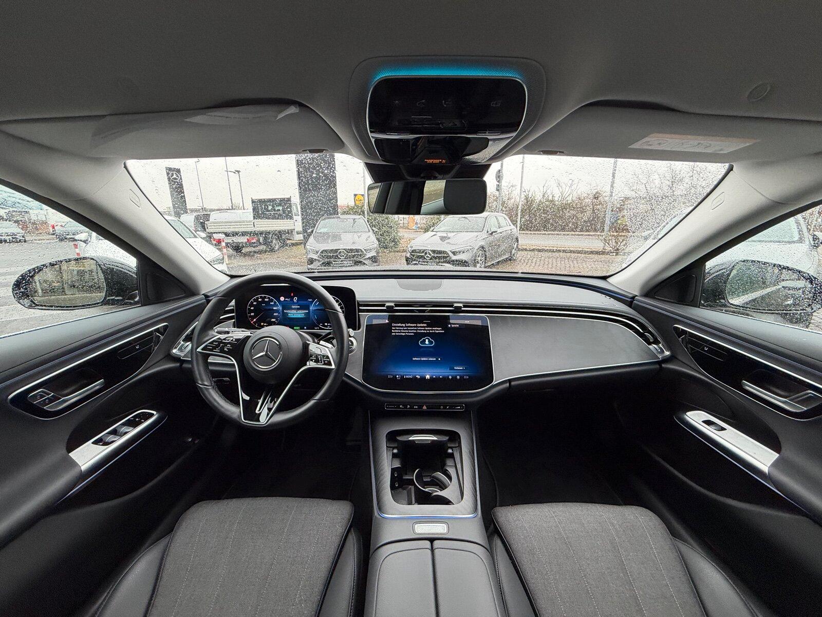 Mercedes-Benz E 300 AVANTGARDE E 300 e