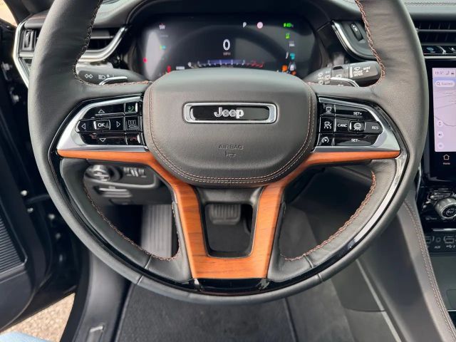 Jeep Grand Cherokee Summit