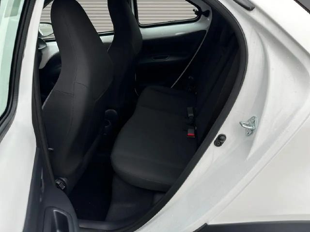 Toyota Aygo X 1.0 VVT-i Business