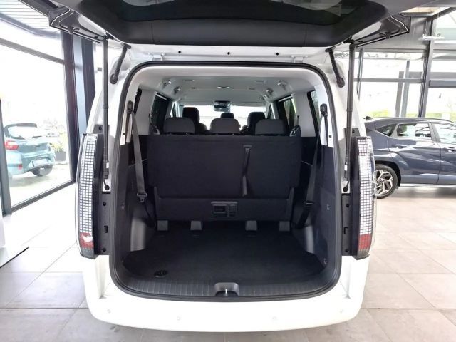 Hyundai Staria Trend