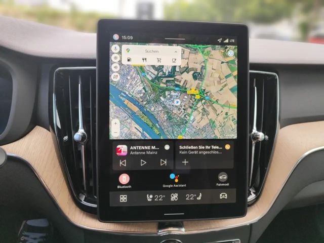 Volvo XC60 AWD Dark Plus