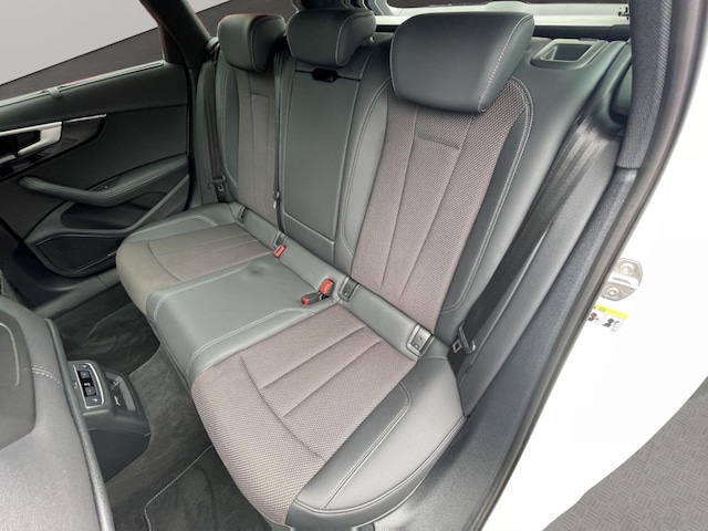 Audi A4 45 TFSI Avant Quattro S-Line S-Tronic