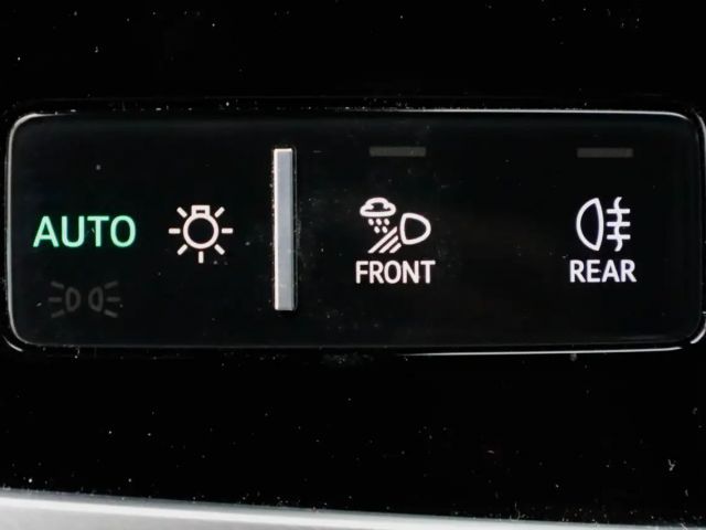 Audi RS6 AHK Matrix HUD Keramik Pano 305km/h