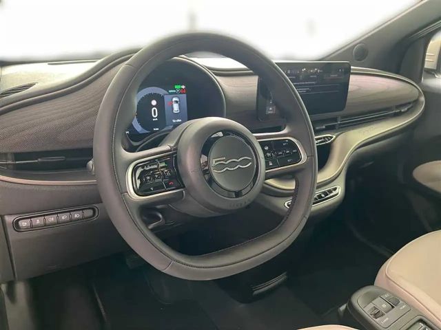 Fiat 500e 118PS "Giorgio Armani" Leder Navi