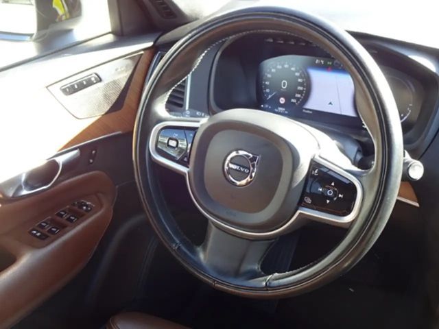 Volvo XC90 R-Design T8