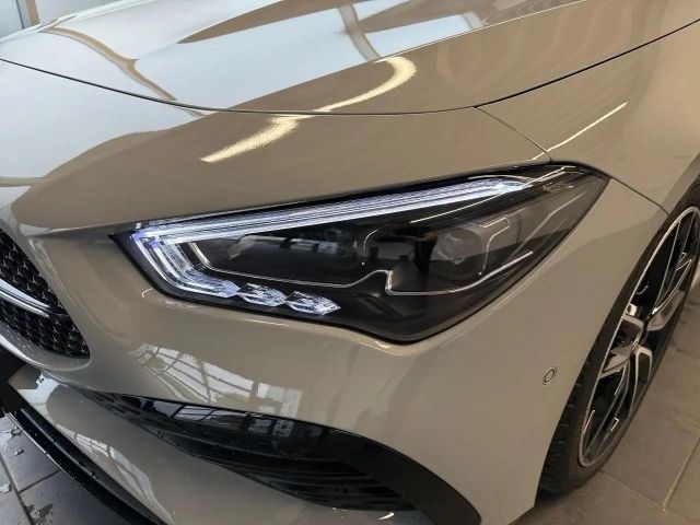 Mercedes-Benz CLA 180 AMG Line Shooting Brake