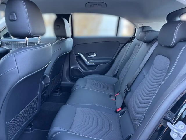 Mercedes-Benz A 180 Progressive