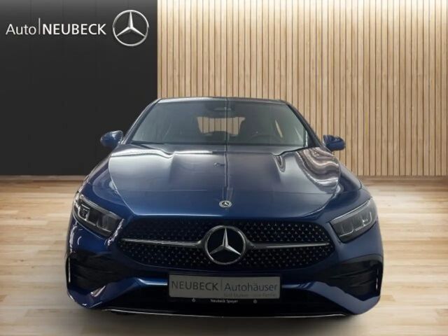 Mercedes-Benz A 250 A 250 e AMG Line