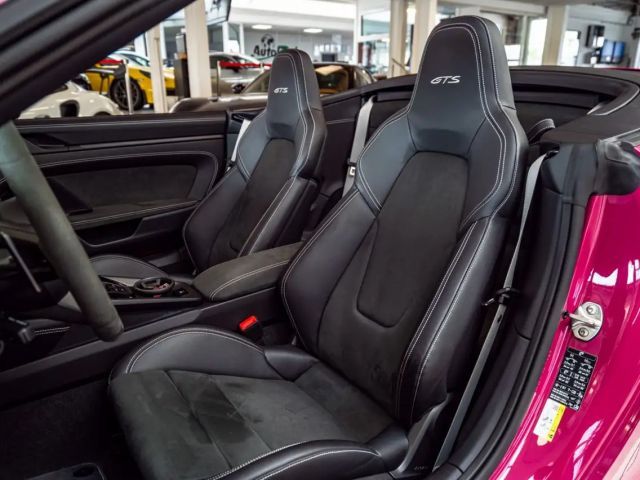 Porsche 992 4 Cabrio GTS