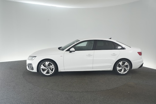 Audi A4 40 TFSI S-Tronic Sedan