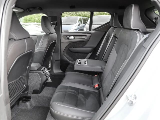 Volvo XC40 Dark Plus