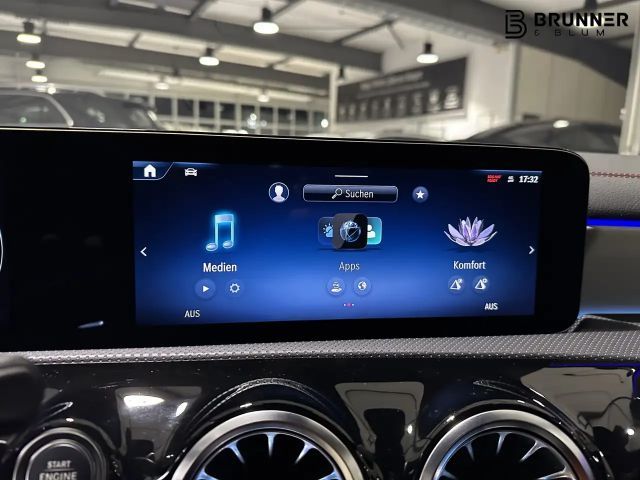 Mercedes-Benz CLA 180 AMG Line Coupé