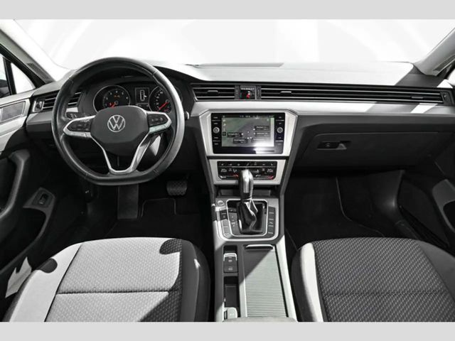 Volkswagen Passat 1.5 eTSI DSG Variant