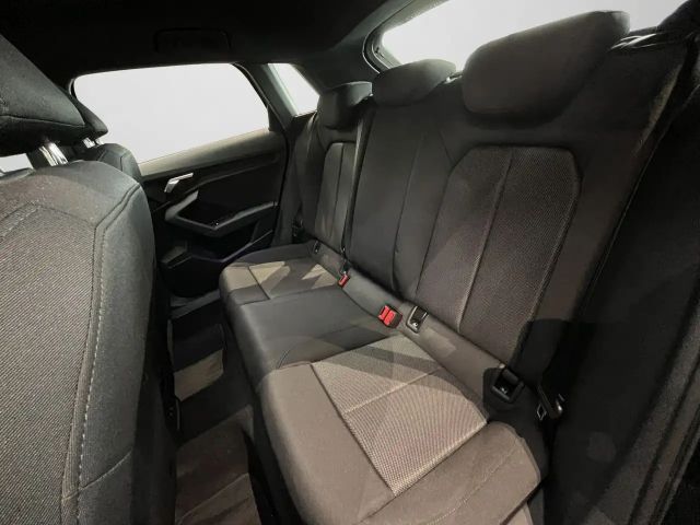 Audi A3 35 TFSI Sedan