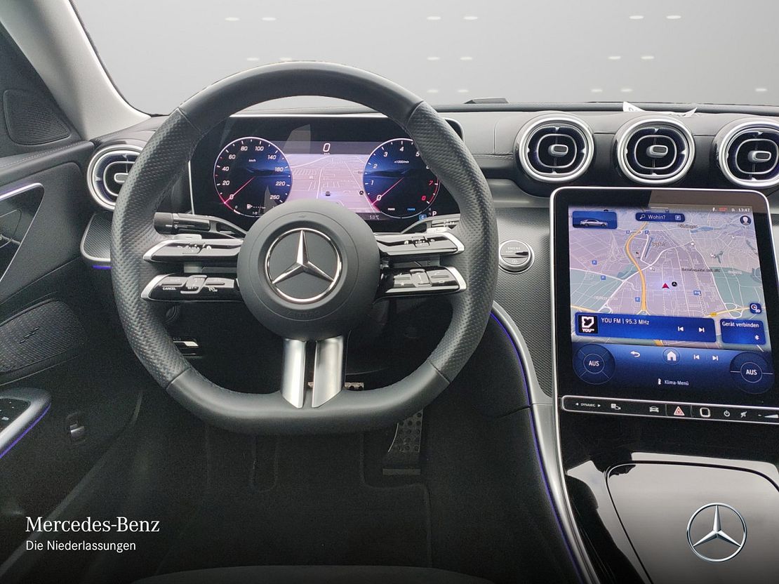 Mercedes-Benz C 180 AMG Line Sedan