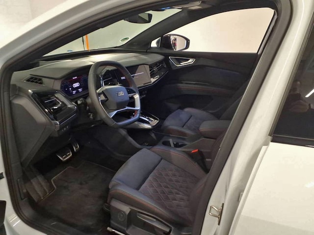 Audi Q4 e-tron SUV 45 e-tron Audi Q4 e-tron