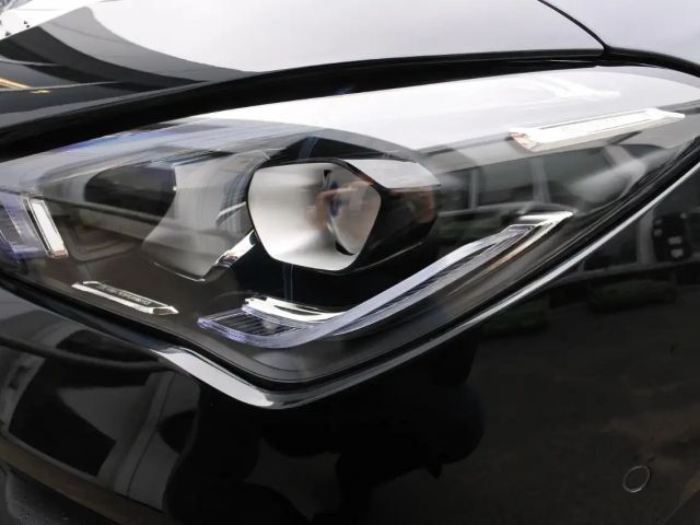 Mercedes-Benz CLA 200 AMG Line Sedan